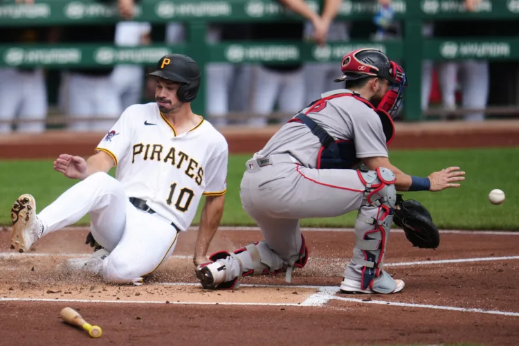 Reynolds, Lowe, And Yorke Each Drive In 2 Runs, Pirates Beat Red Sox 8-3 After 2 1/2-Hour Delay